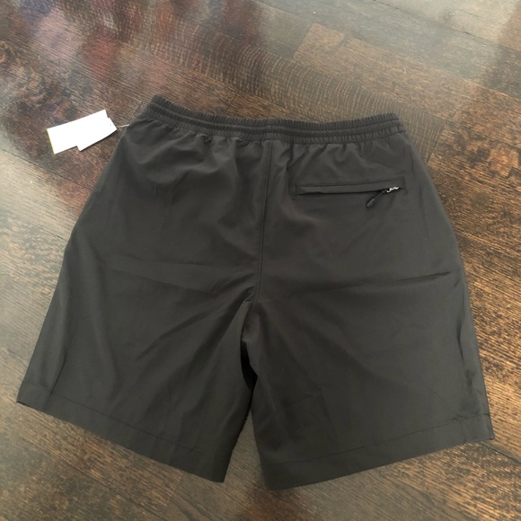 Old Navy Hybrid jogger shorts (New with tags) - Picture 3 of 3